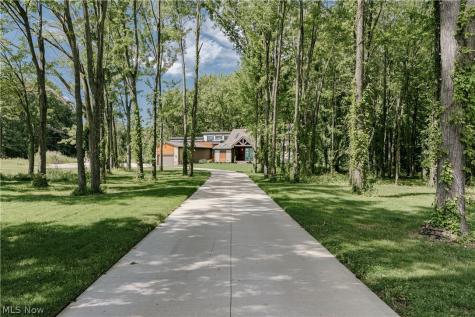 27070 Bagley Road Olmsted Twp OH 44138