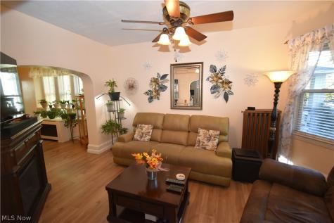 3923 Robert Avenue Cleveland OH 44109