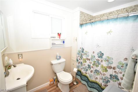 3923 Robert Avenue Cleveland OH 44109