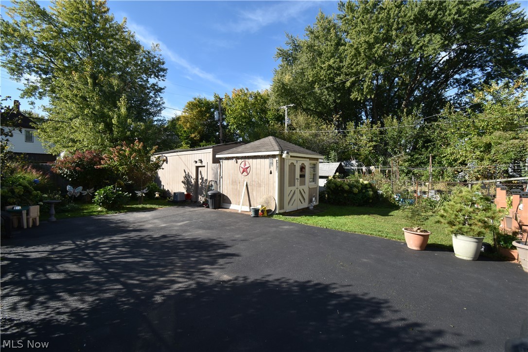 3923 Robert Avenue Cleveland OH 44109