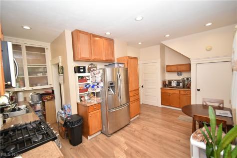 3923 Robert Avenue Cleveland OH 44109