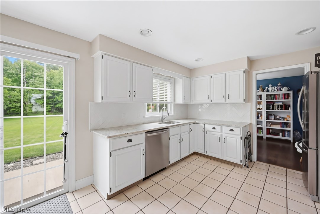 10230 New Buffalo Road Canfield OH 44406