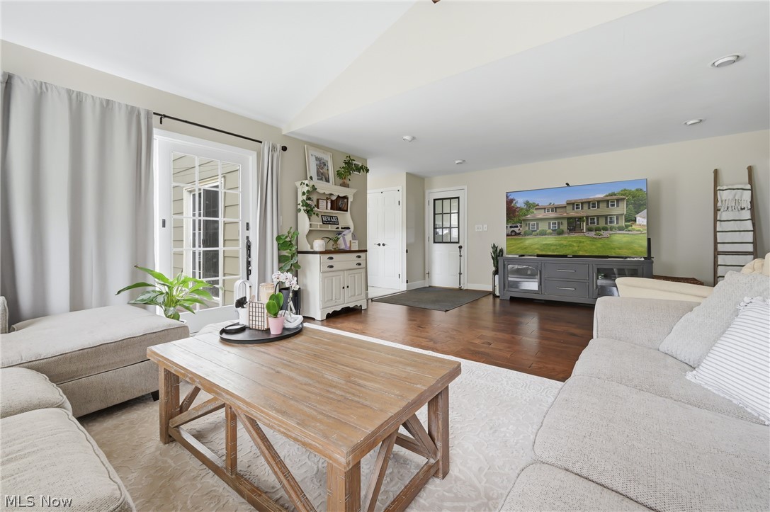10230 New Buffalo Road Canfield OH 44406