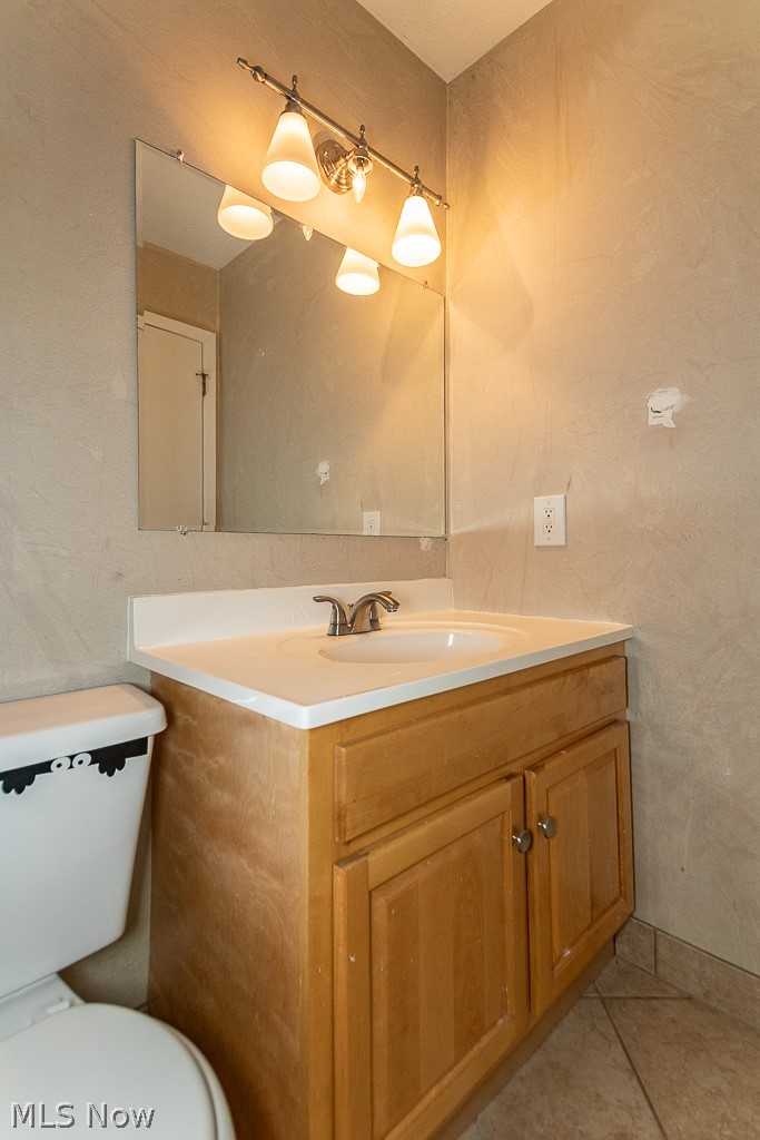 1561 Easton Avenue Madison OH 44057