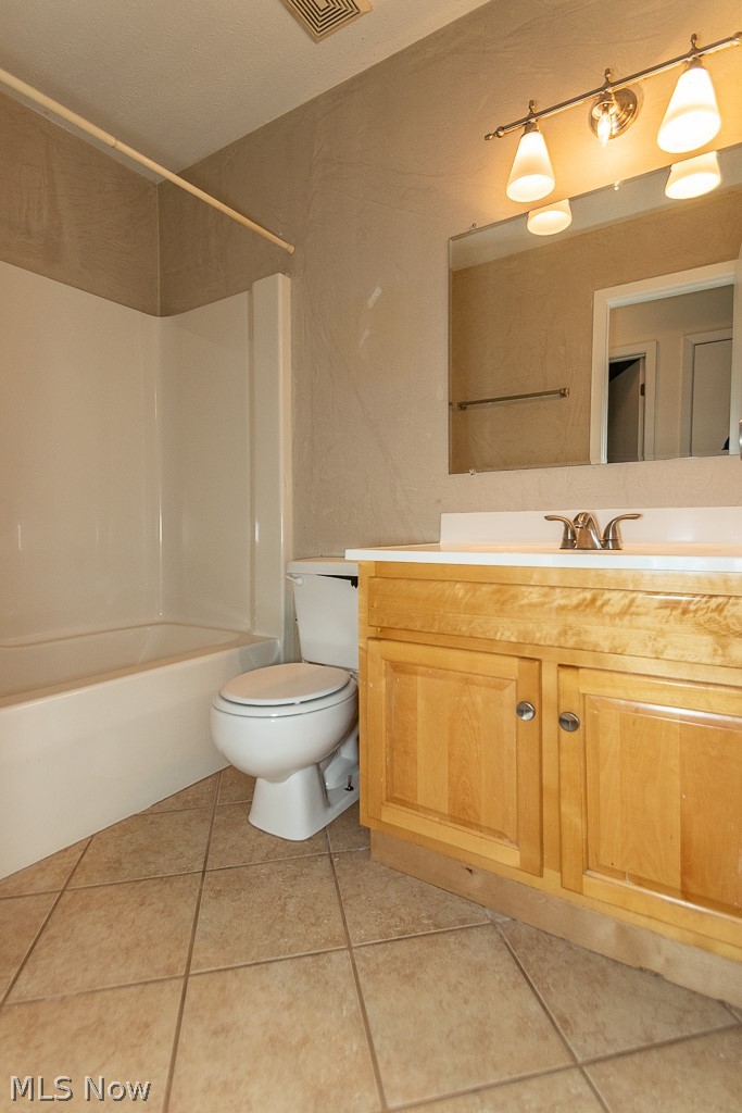 1561 Easton Avenue Madison OH 44057