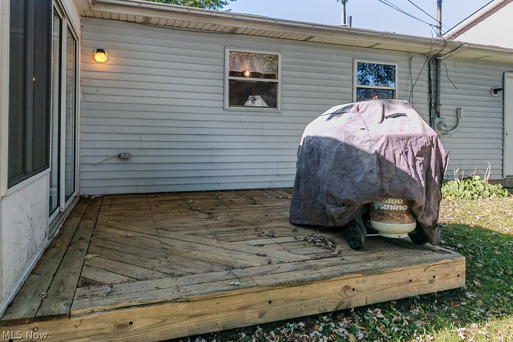 1561 Easton Avenue Madison OH 44057