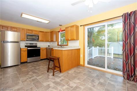 2207 Robinhood Drive Wooster OH 44691