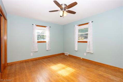2207 Robinhood Drive Wooster OH 44691