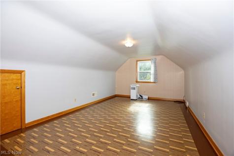 2207 Robinhood Drive Wooster OH 44691