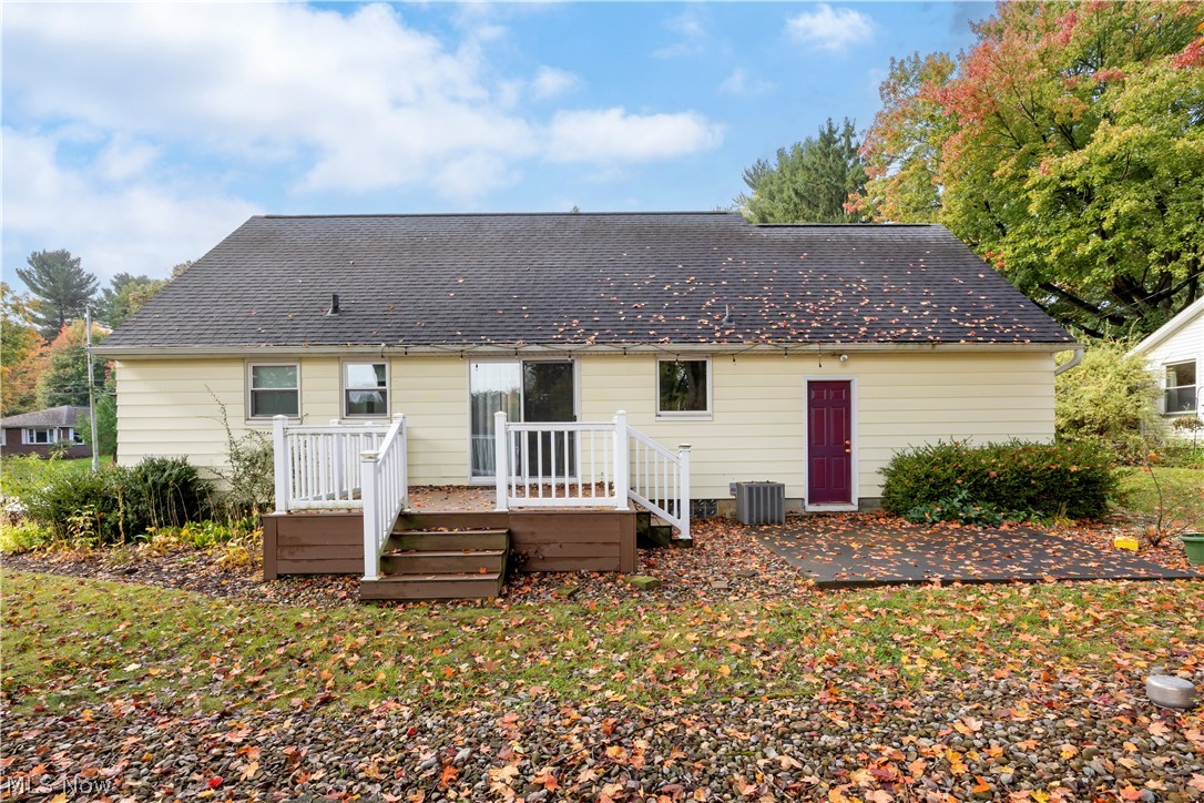 2207 Robinhood Drive Wooster OH 44691