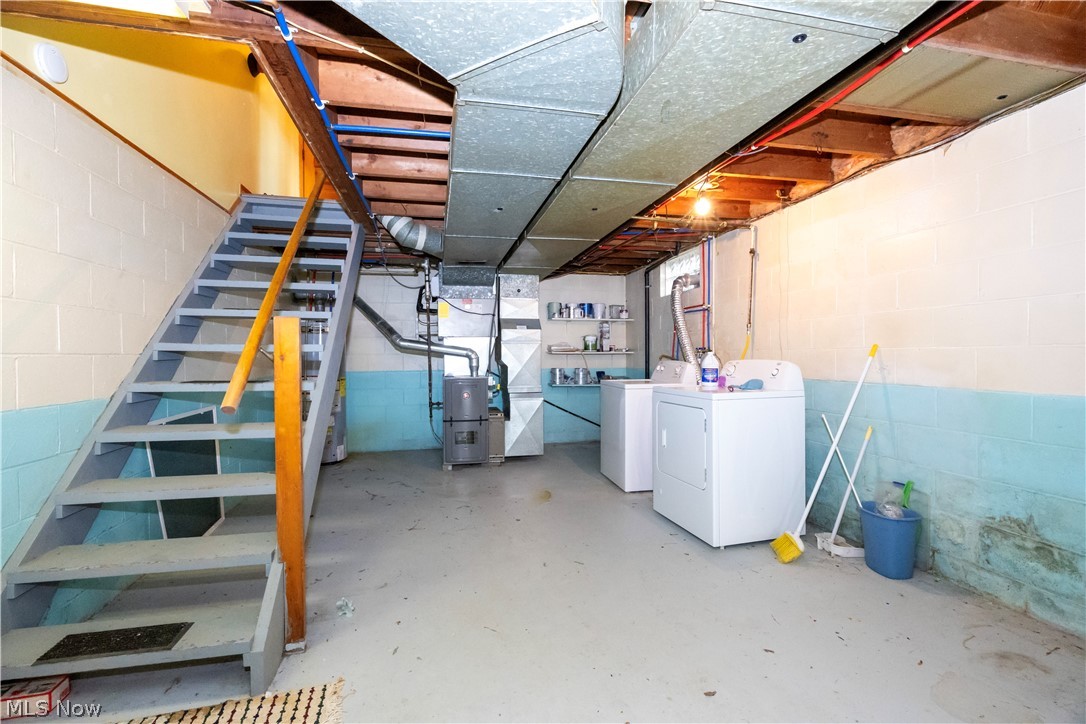 2207 Robinhood Drive Wooster OH 44691