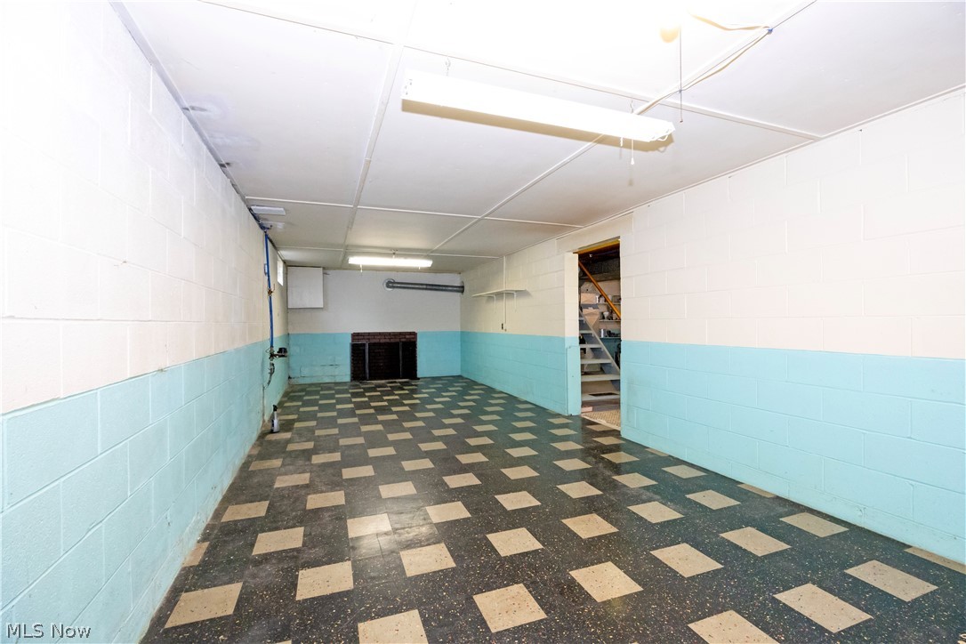 2207 Robinhood Drive Wooster OH 44691