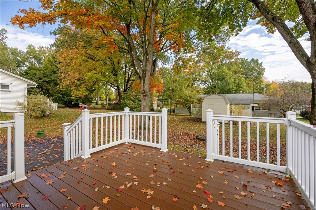 2207 Robinhood Drive Wooster OH 44691