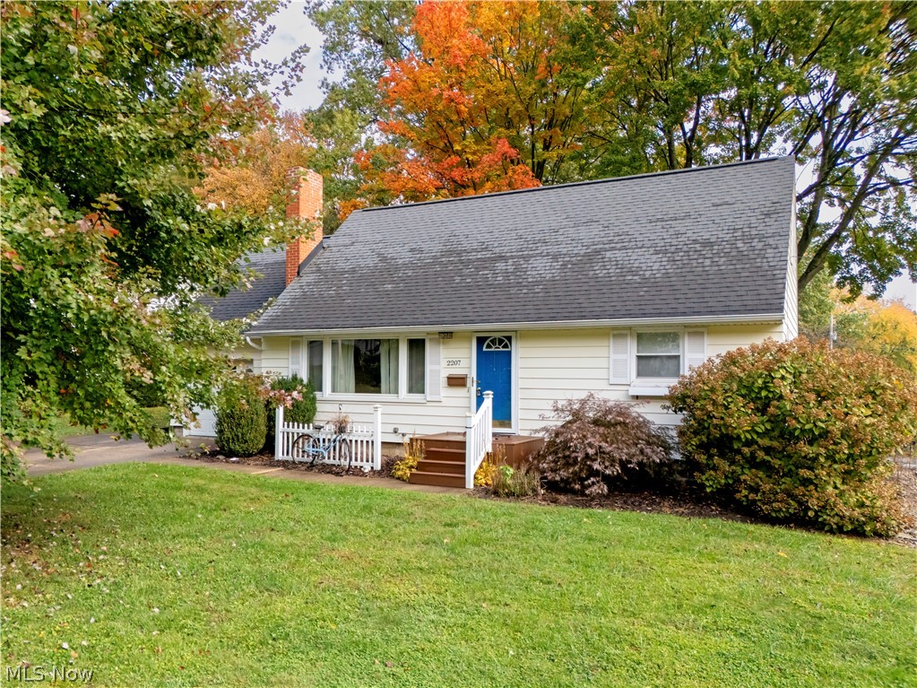 2207 Robinhood Drive Wooster OH 44691