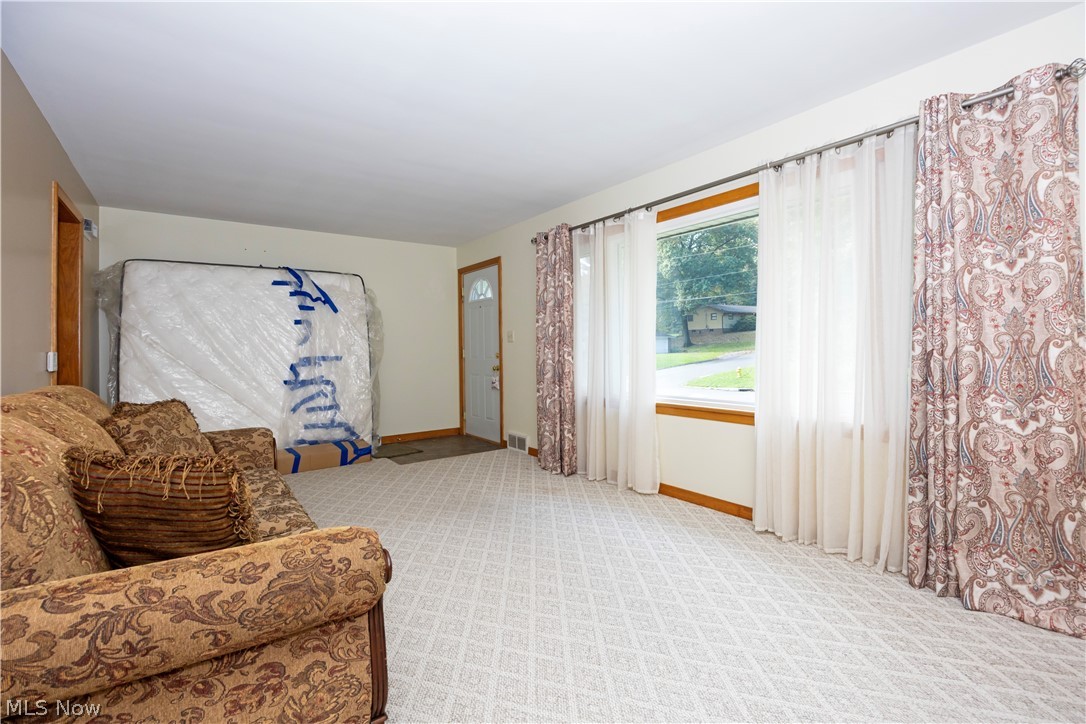 2207 Robinhood Drive Wooster OH 44691