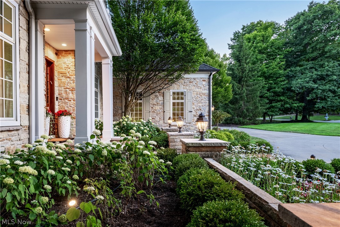 31750 Meadowlark Way Pepper Pike OH 44124