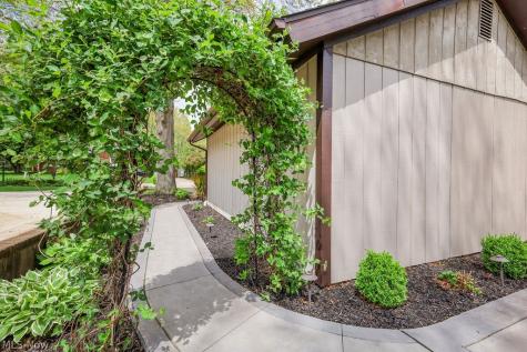 3723 Troon Drive Uniontown OH 44685