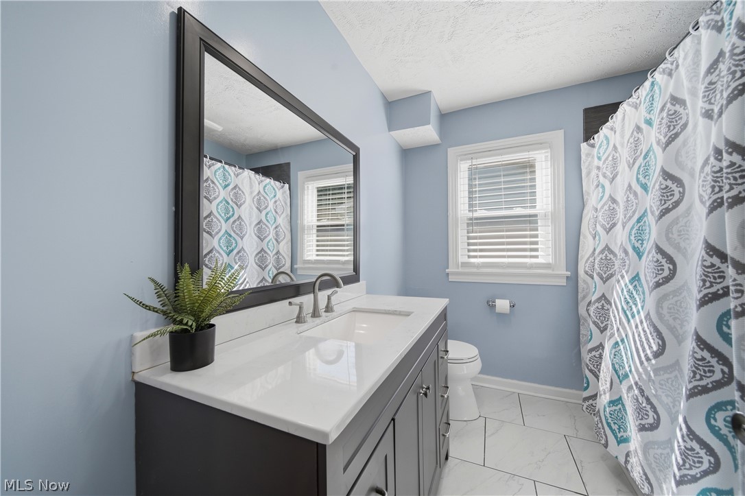 4637 Grandview Avenue NE Canton OH 44705