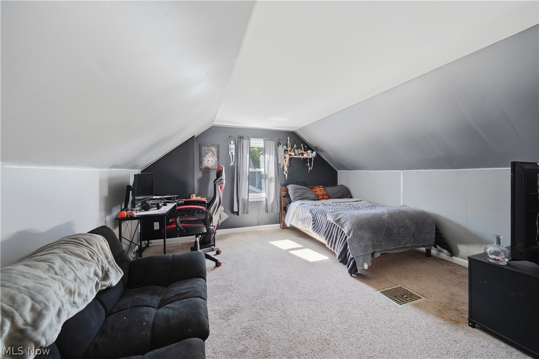 4637 Grandview Avenue NE Canton OH 44705