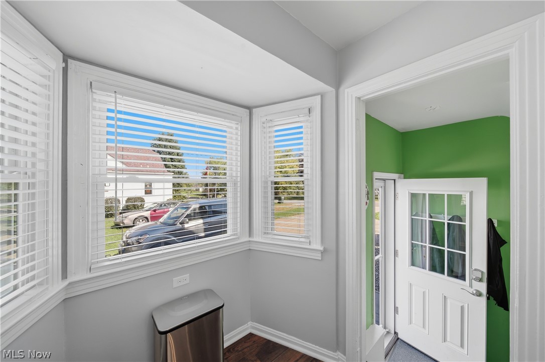 4637 Grandview Avenue NE Canton OH 44705