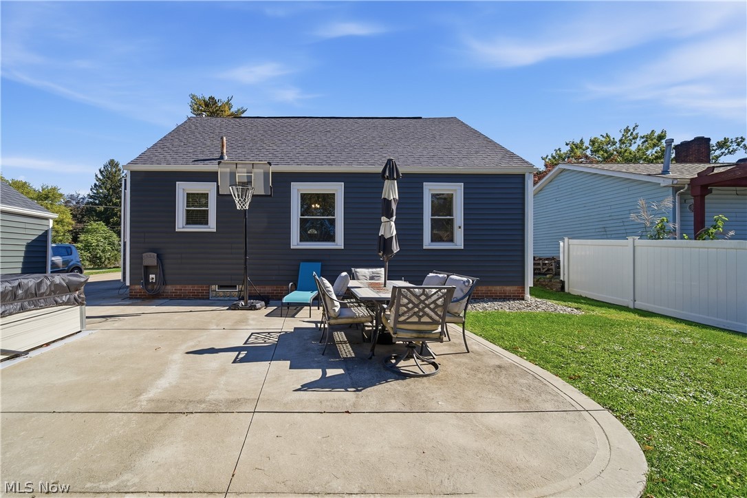4637 Grandview Avenue NE Canton OH 44705