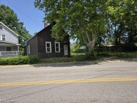 3647 Independence Road Cleveland OH 44105