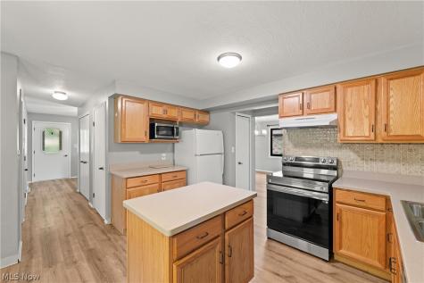 7705 Klein Drive Middleburg Heights OH 44130