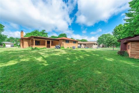 7705 Klein Drive Middleburg Heights OH 44130