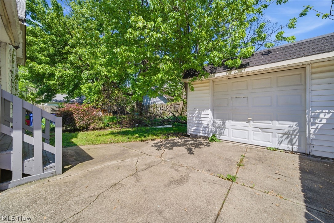 15901 Pythias Avenue Cleveland OH 44110