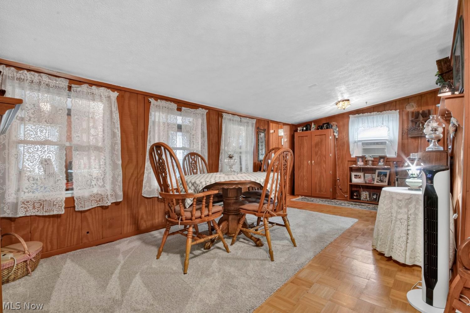 3386 North Park Extension Warren OH 44481