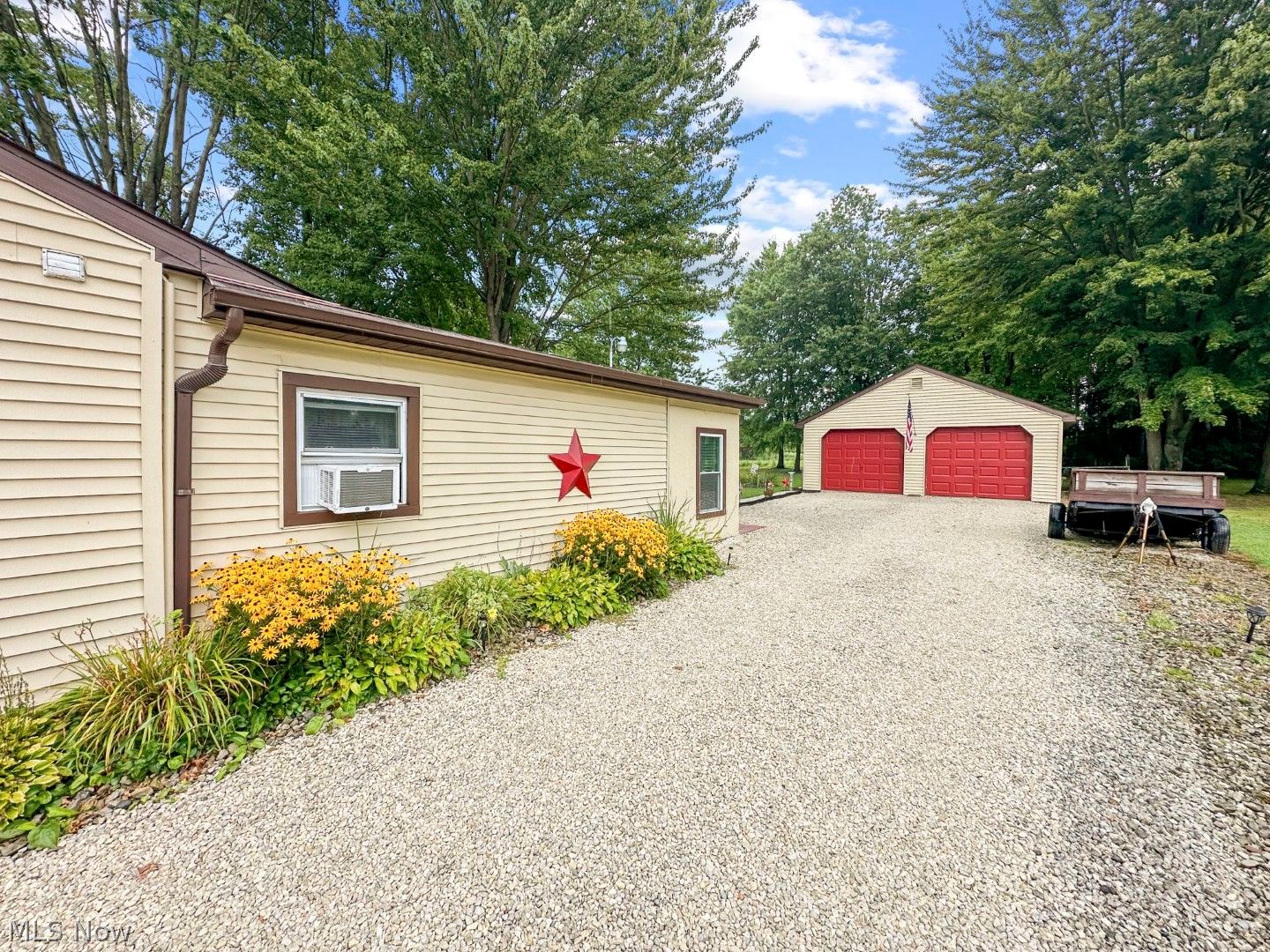 3386 North Park Extension Warren OH 44481