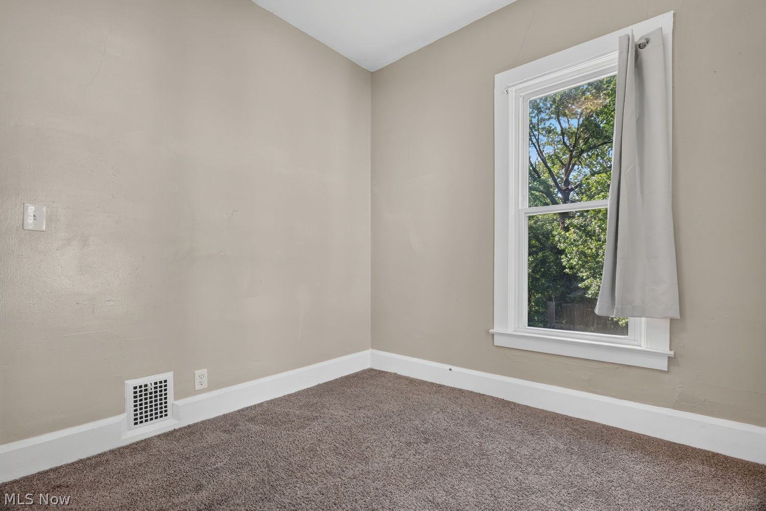 180 Cleveland Street Elyria OH 44035