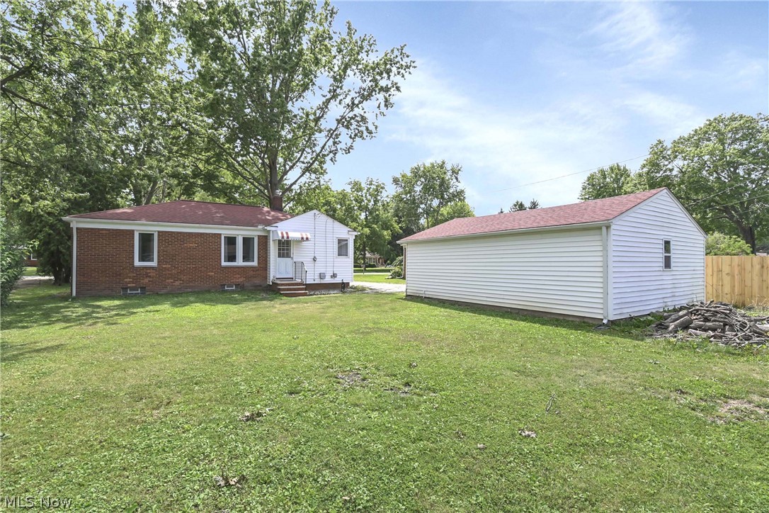 37636 Lake Drive Avon OH 44011