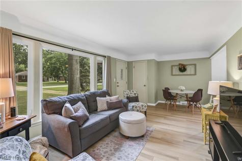 37636 Lake Drive Avon OH 44011