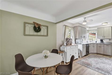 37636 Lake Drive Avon OH 44011