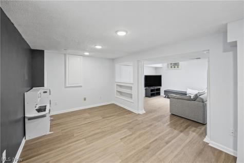 163 Sunset Drive Hudson OH 44236