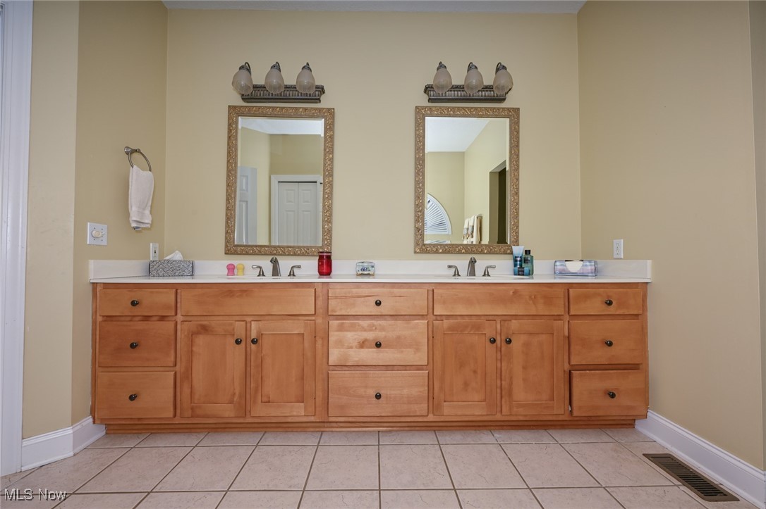 5957 Century Street NW Canton OH 44718