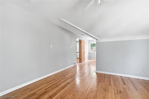 2537 Edgewood Road Beachwood OH 44122
