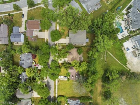 2537 Edgewood Road Beachwood OH 44122