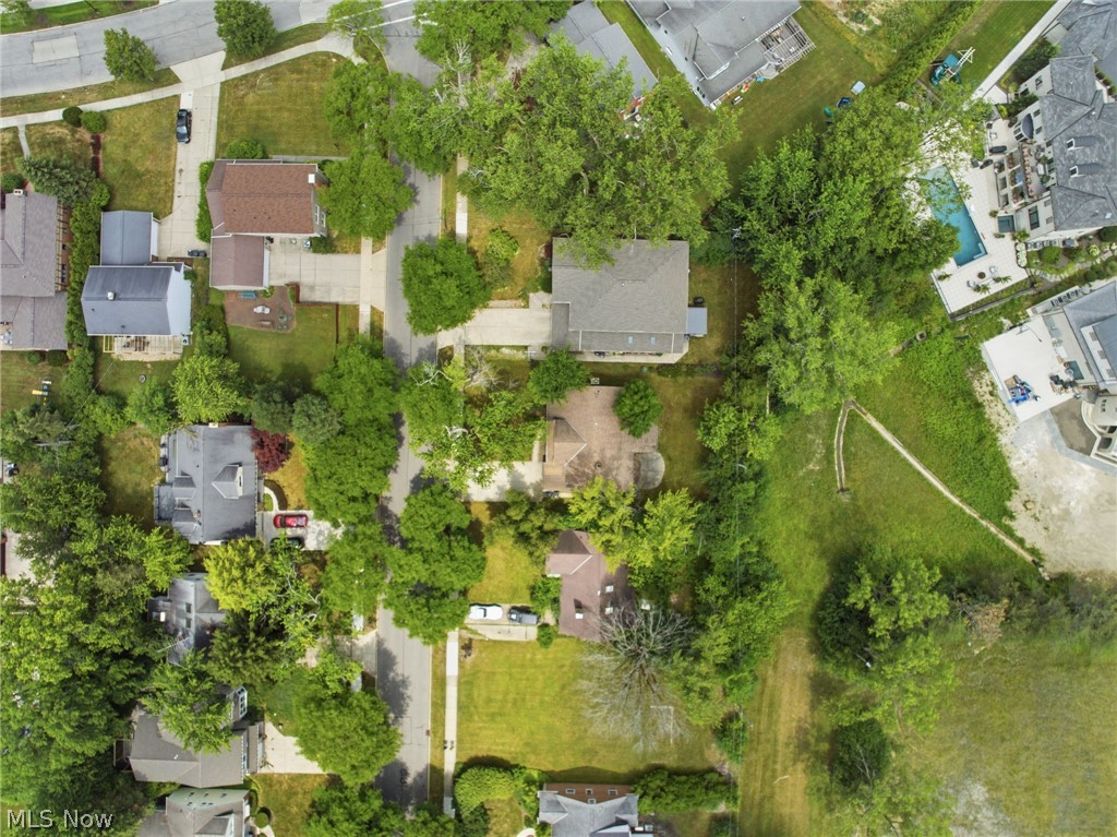 2537 Edgewood Road Beachwood OH 44122
