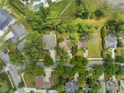 2537 Edgewood Road Beachwood OH 44122