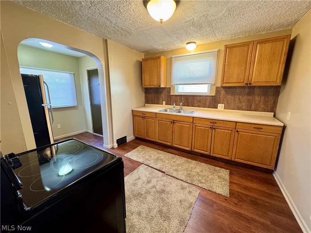 909 Clarendon Avenue SW Canton OH 44710
