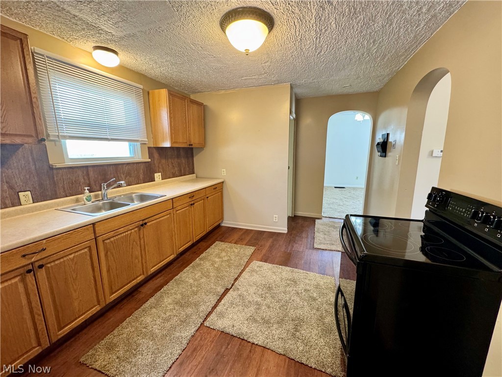 909 Clarendon Avenue SW Canton OH 44710