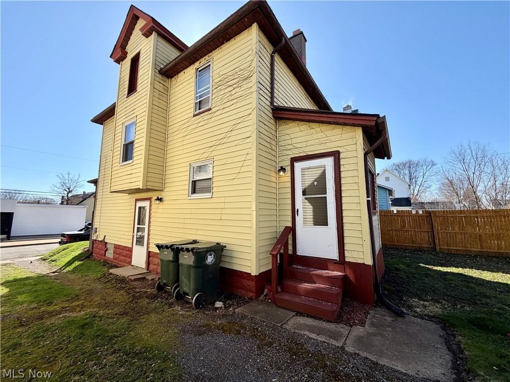 909 Clarendon Avenue SW Canton OH 44710