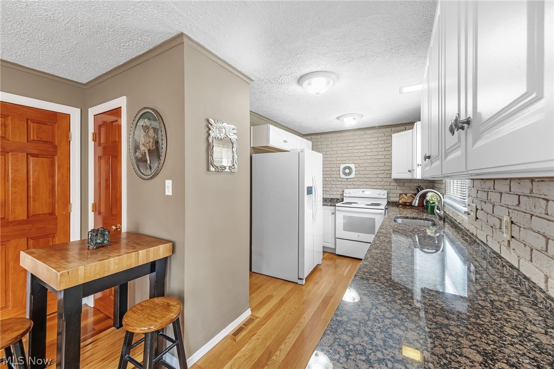 880 Markham Avenue Cuyahoga Falls OH 44221
