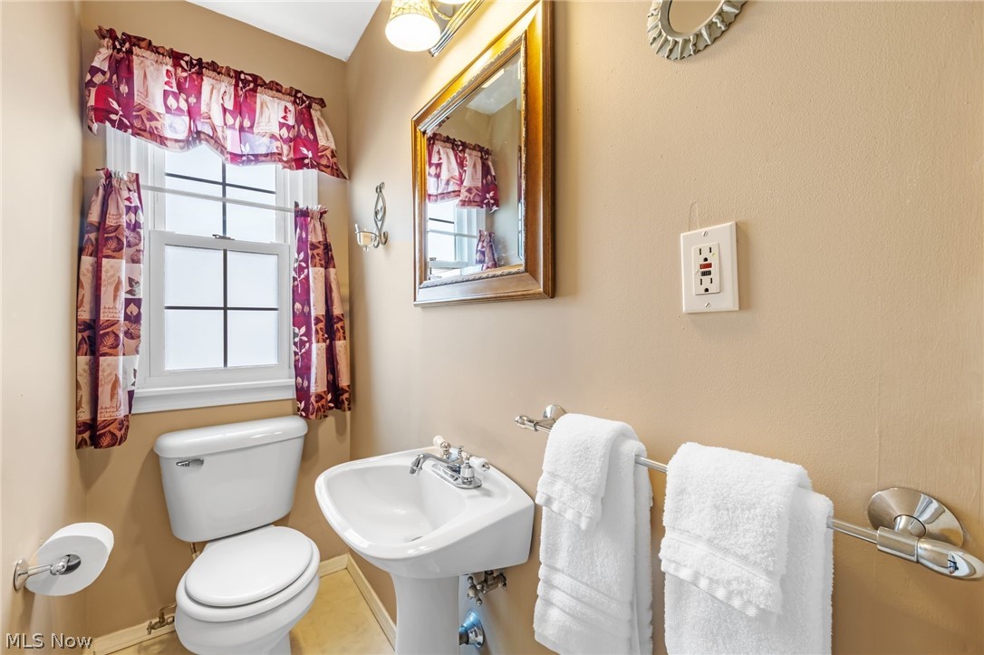 880 Markham Avenue Cuyahoga Falls OH 44221