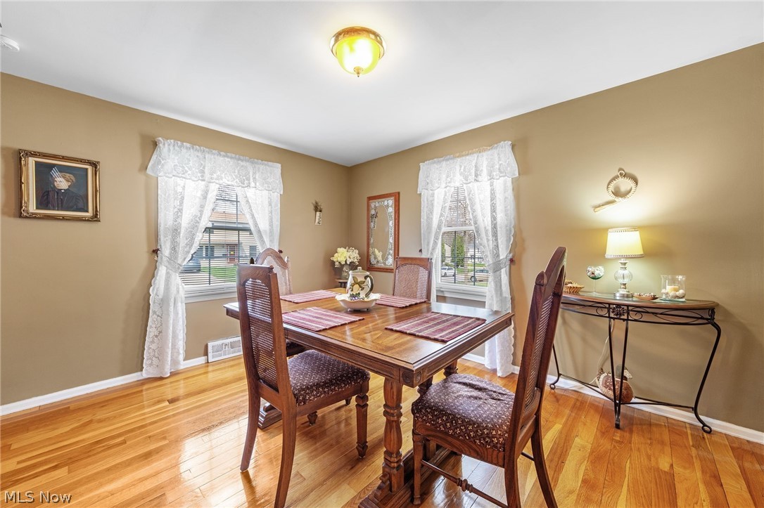 880 Markham Avenue Cuyahoga Falls OH 44221