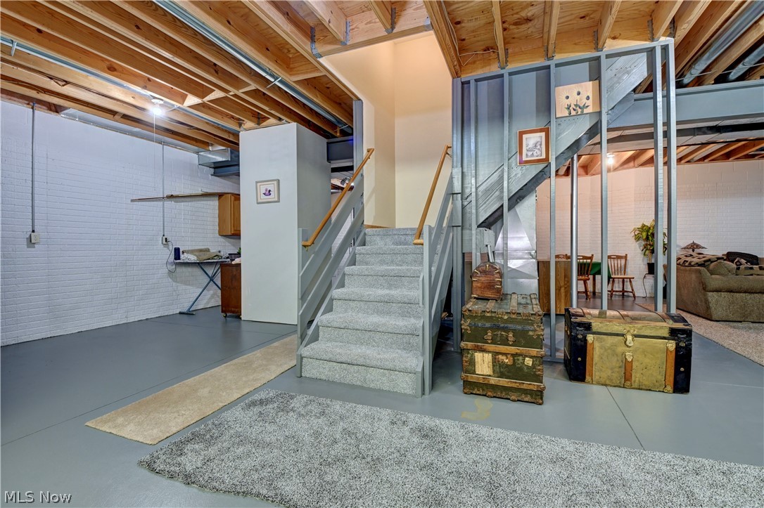 2390 Auberry Drive Green OH 44312