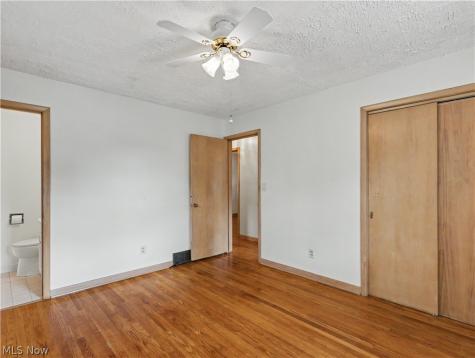 2115 Daniels Avenue Akron OH 44312