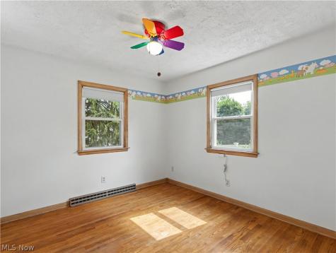 2115 Daniels Avenue Akron OH 44312